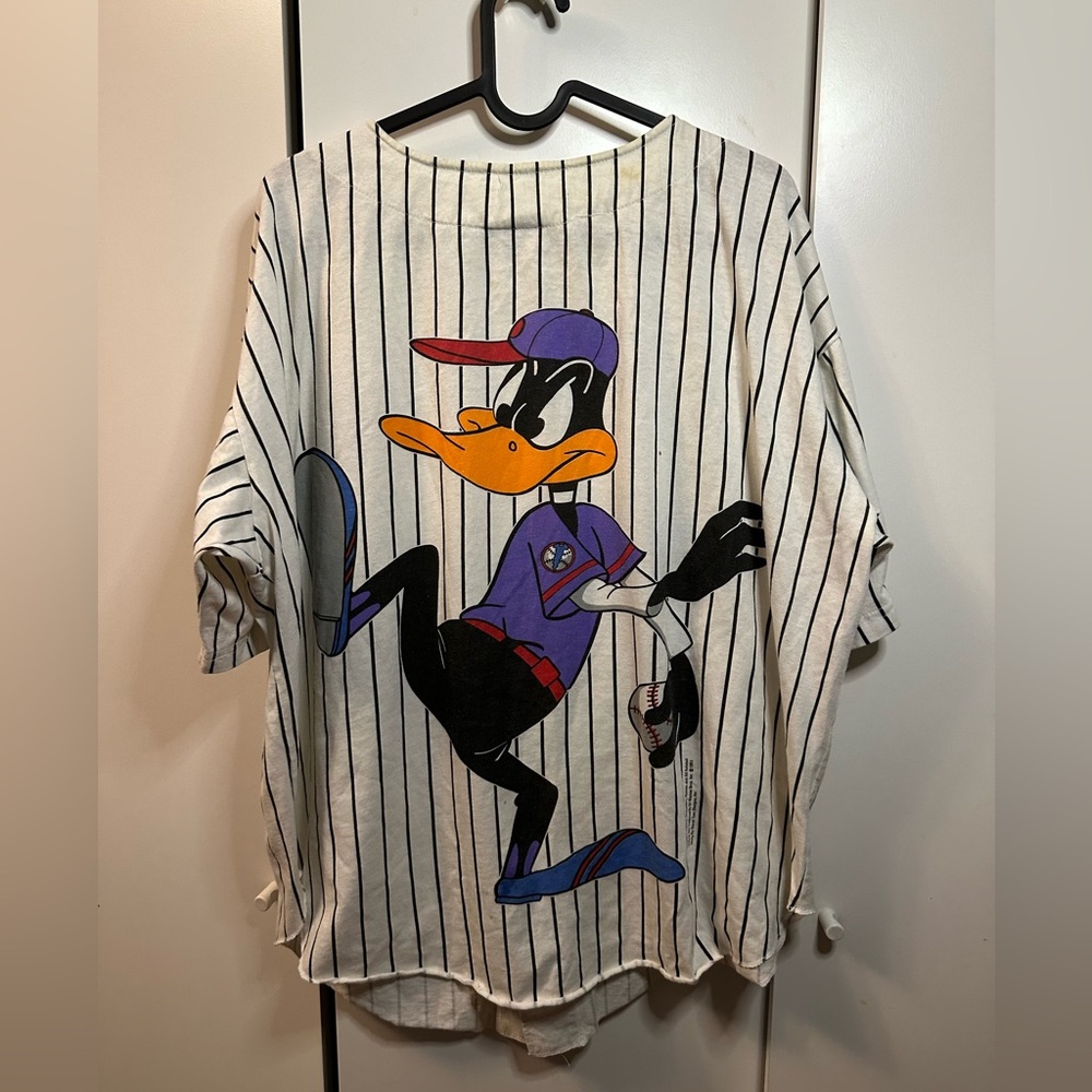 1993 DAFFY DUCK BASEBALL JERSEY